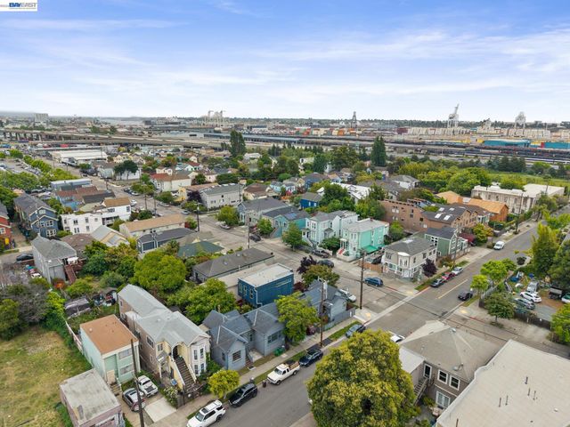 502 Lewis St, Oakland, CA 94607