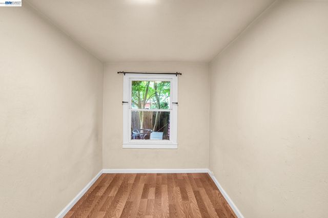 502 Lewis St, Oakland, CA 94607