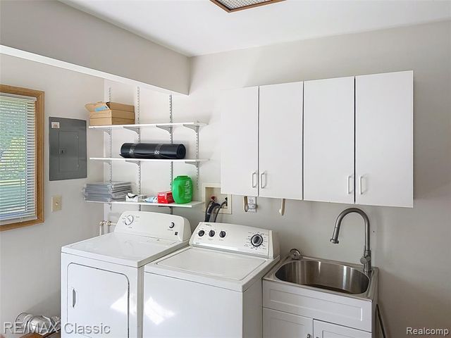 1203 Gilman Street, Garden City, MI 48135