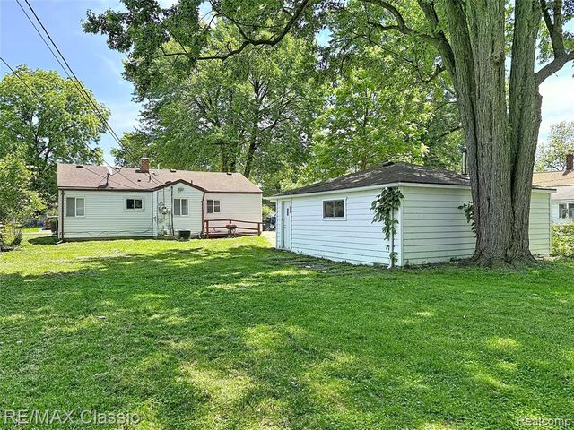 1203 Gilman Street, Garden City, MI 48135