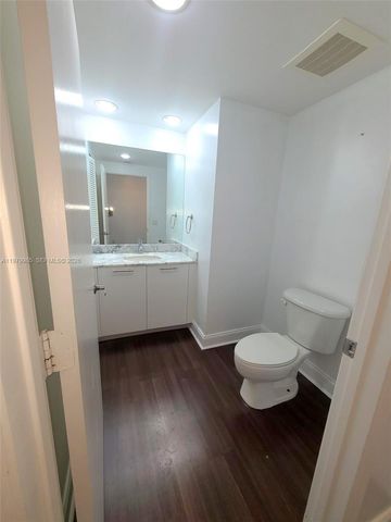 951 BRICKELL AVE 3710, Miami, FL 33131