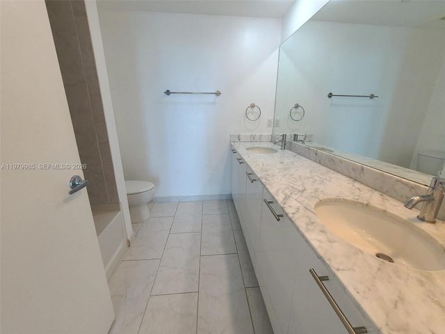 951 BRICKELL AVE 3710, Miami, FL 33131