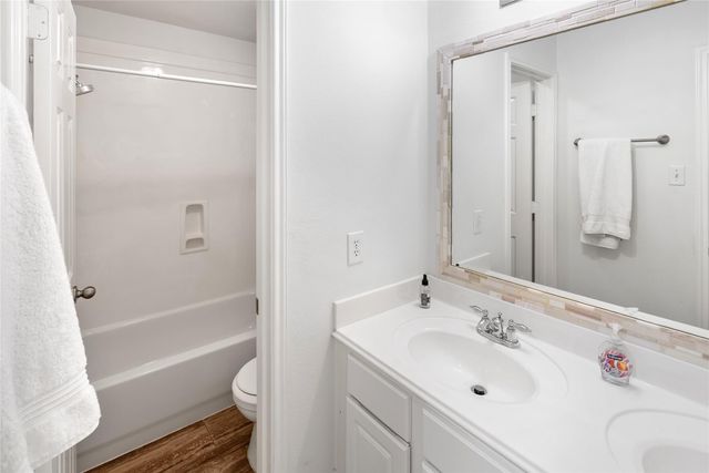 5719 Horseshoe Falls, Missouri City, TX 77459