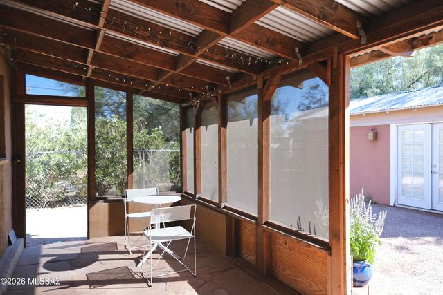 825 S 2nd Avenue, Tucson, AZ 85701