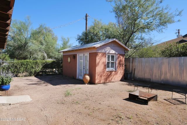 825 S 2nd Avenue, Tucson, AZ 85701