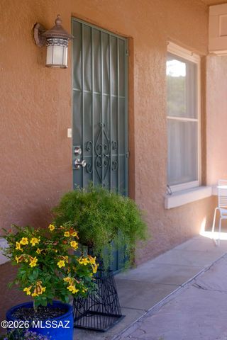 825 S 2nd Avenue, Tucson, AZ 85701