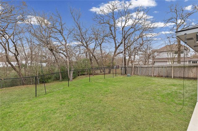 1117 Berkeley Street, College Station, TX 77840