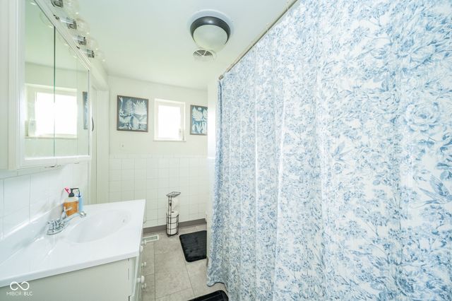 3905 Doctor M.L.K. Jr Boulevard, Anderson, IN 46013