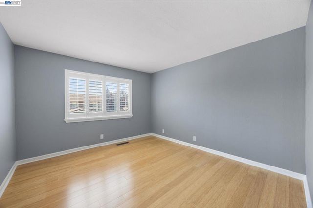 34 Chimney Rock, Oakland, CA 94605