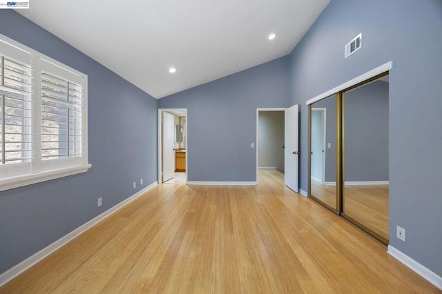 34 Chimney Rock, Oakland, CA 94605