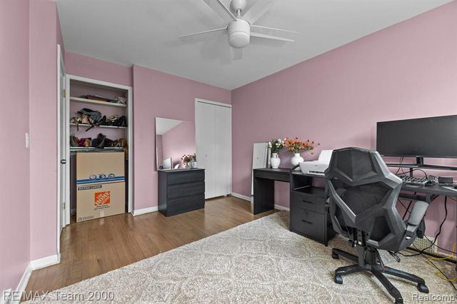 26230 Bonnie Avenue, Warren, MI 48089