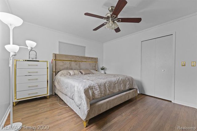 26230 Bonnie Avenue, Warren, MI 48089