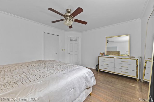 26230 Bonnie Avenue, Warren, MI 48089