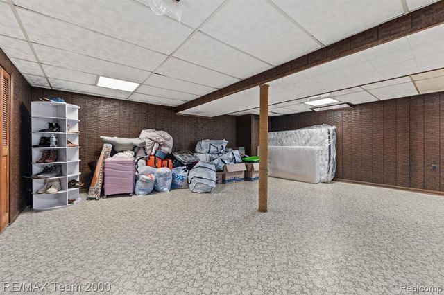 26230 Bonnie Avenue, Warren, MI 48089