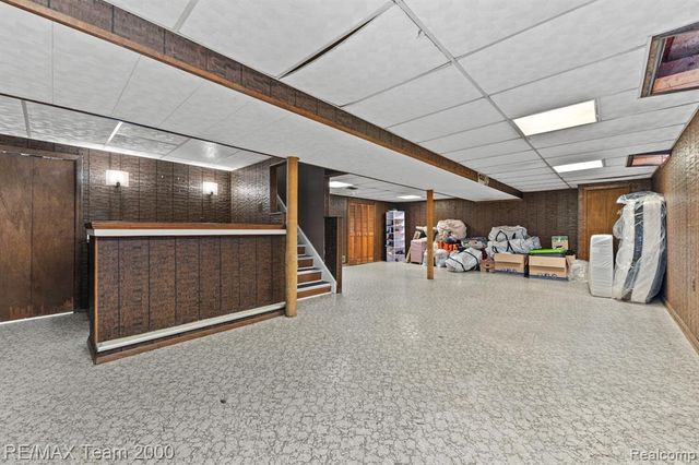 26230 Bonnie Avenue, Warren, MI 48089