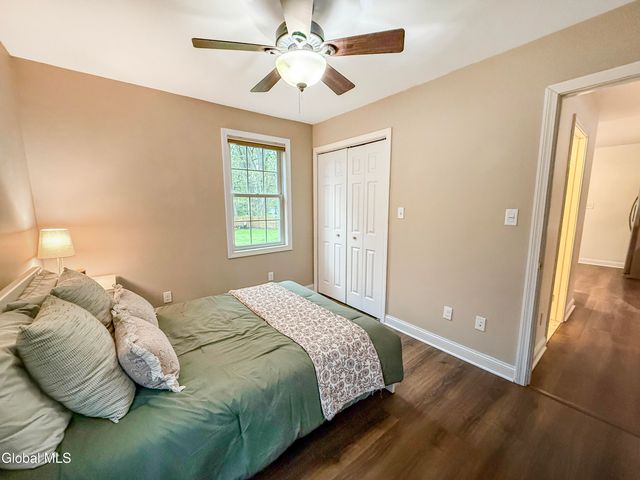 20 St Joseph Street, Colonie, NY 12303