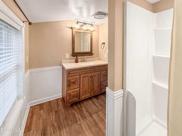 20 St Joseph Street, Colonie, NY 12303