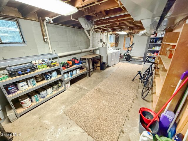 20 St Joseph Street, Colonie, NY 12303
