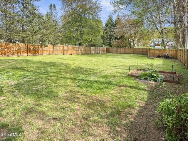 20 St Joseph Street, Colonie, NY 12303