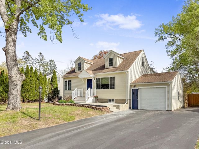 20 St Joseph Street, Colonie, NY 12303