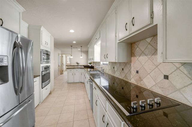 18120 County Road 127, Pearland, TX 77581