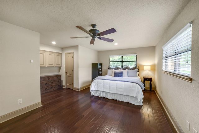 18120 County Road 127, Pearland, TX 77581