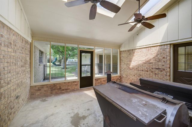 18120 County Road 127, Pearland, TX 77581