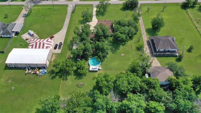 18120 County Road 127, Pearland, TX 77581