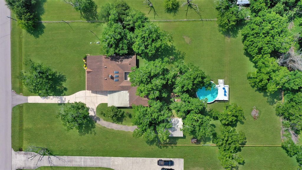 18120 County Road 127, Pearland, TX 77581