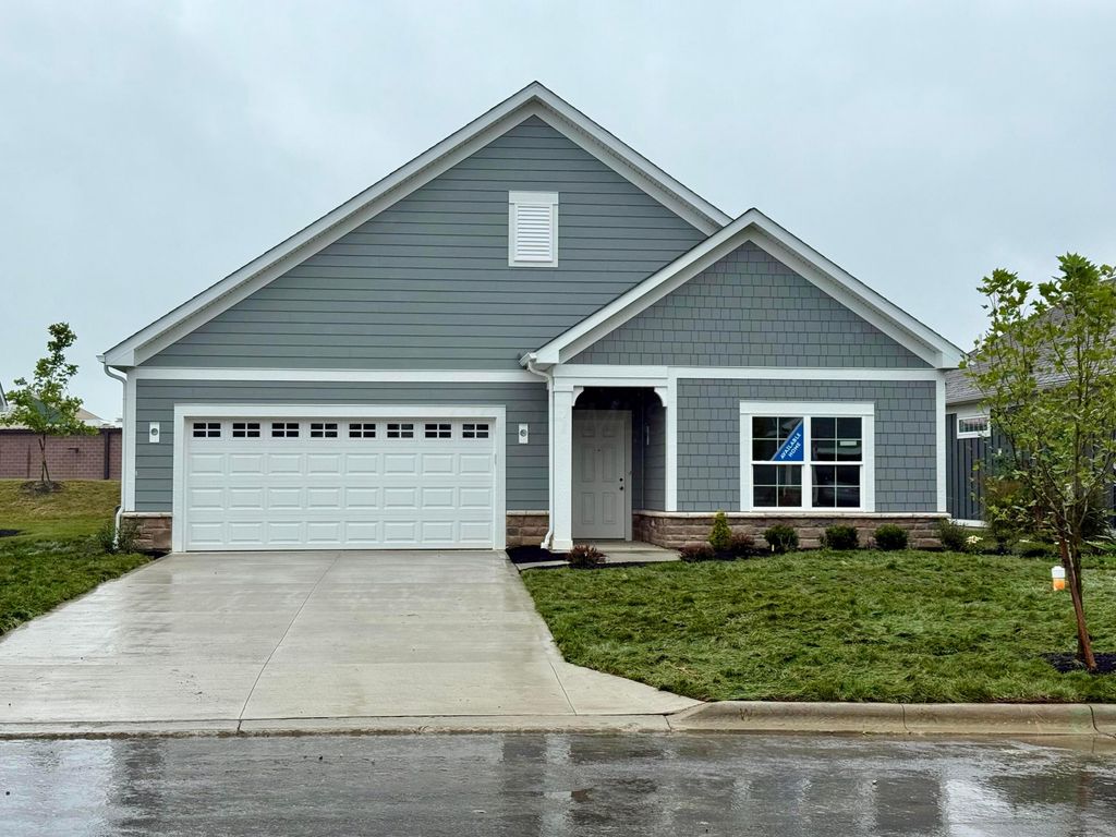 1528 Bethel Woods Blvd, Marysville, OH 43040