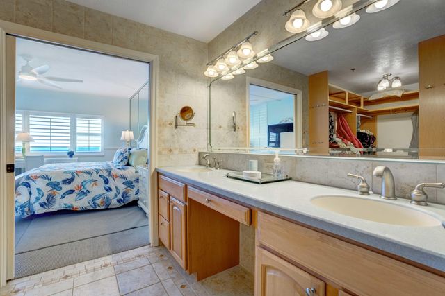 840 Ocean Drive Ph-C, Juno Beach, FL 33408