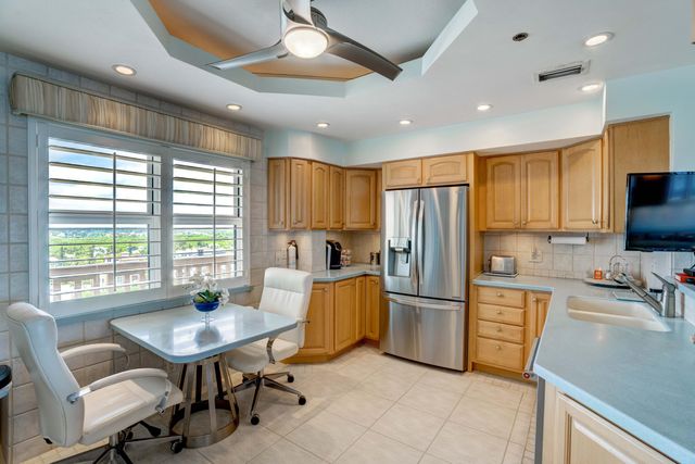 840 Ocean Drive Ph-C, Juno Beach, FL 33408