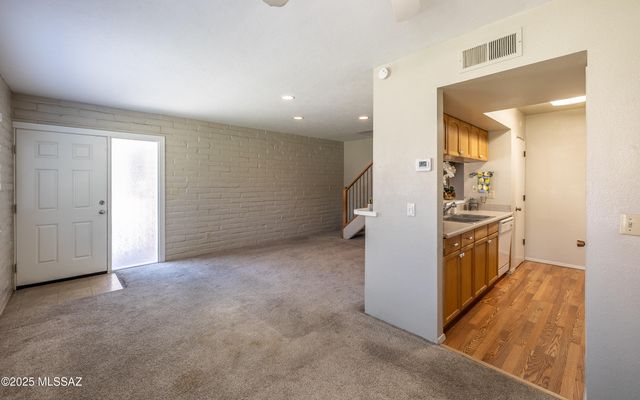 6656 E Calle La Paz Unit C, Tucson, AZ 85715