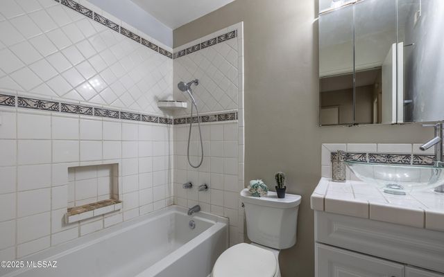 6656 E Calle La Paz Unit C, Tucson, AZ 85715