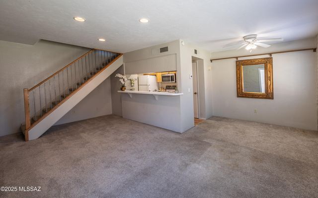 6656 E Calle La Paz Unit C, Tucson, AZ 85715