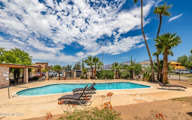 6656 E Calle La Paz Unit C, Tucson, AZ 85715