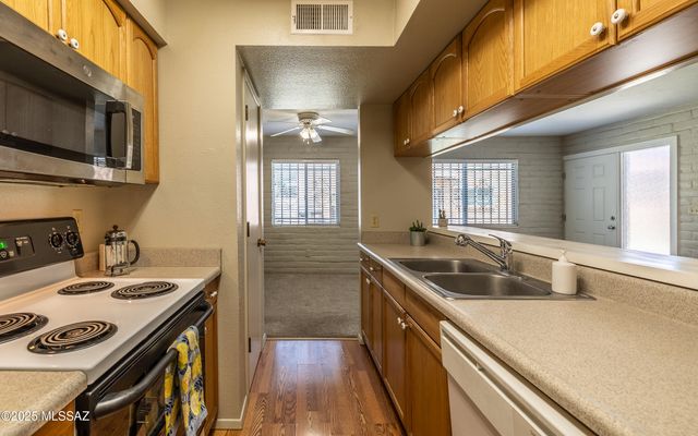 6656 E Calle La Paz Unit C, Tucson, AZ 85715