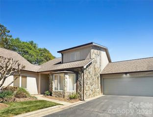 603 29th Avenue NE 213, Hickory, NC 28601