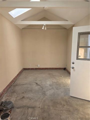 15219 Wyandotte, Van Nuys, CA 91405