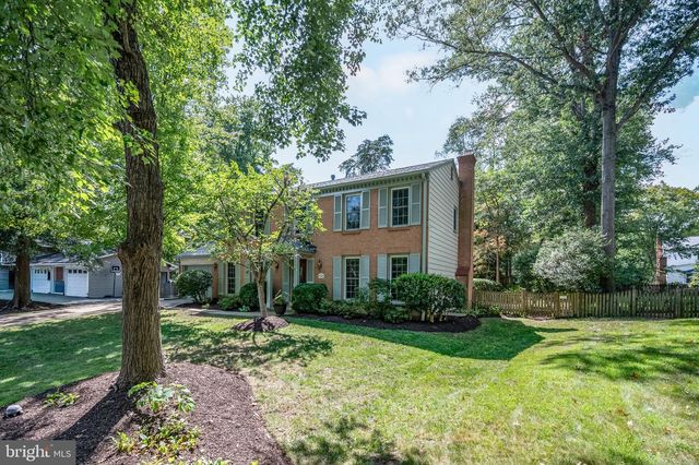 8620 YARDLEY DR, Alexandria, VA 22308