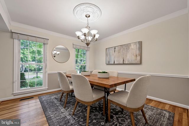 8620 YARDLEY DR, Alexandria, VA 22308
