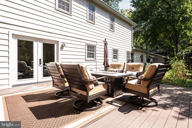 8620 YARDLEY DR, Alexandria, VA 22308