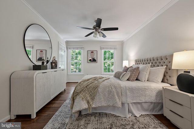 8620 YARDLEY DR, Alexandria, VA 22308