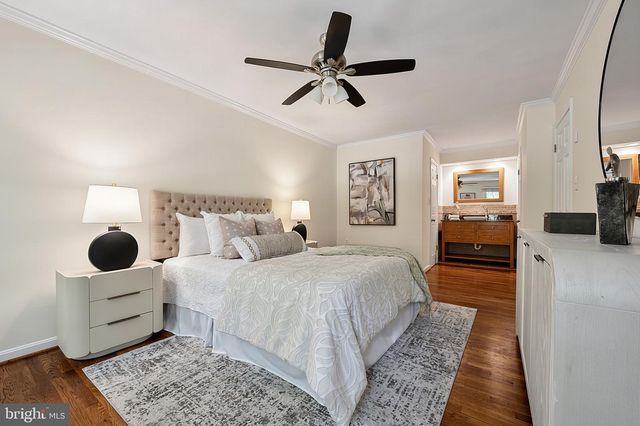 8620 YARDLEY DR, Alexandria, VA 22308