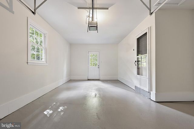 8620 YARDLEY DR, Alexandria, VA 22308