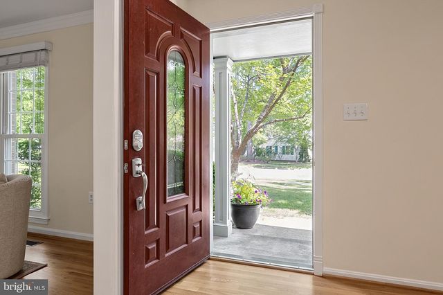 8620 YARDLEY DR, Alexandria, VA 22308