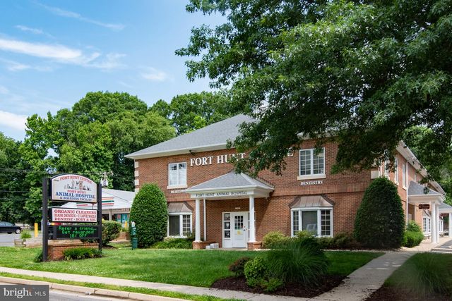 8620 YARDLEY DR, Alexandria, VA 22308