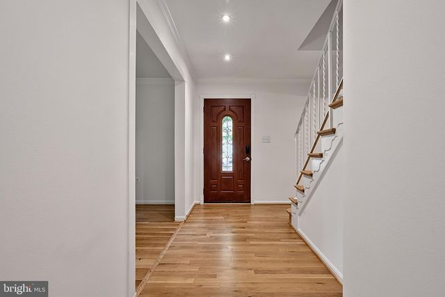 8620 YARDLEY DR, Alexandria, VA 22308