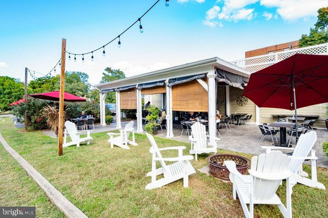 8620 YARDLEY DR, Alexandria, VA 22308