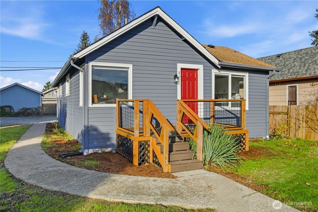321 3rd Street NE, Auburn, WA 98002